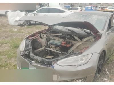 16年特斯拉MODEL S中型车