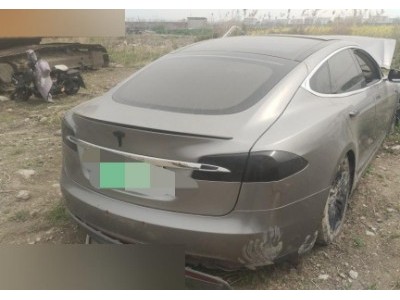 16年特斯拉MODEL S中型车