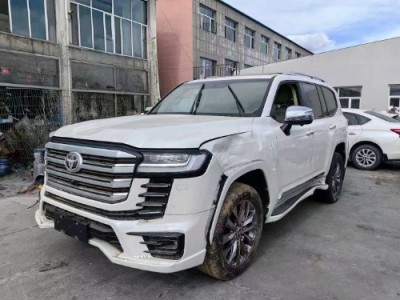 24年丰田兰德酷路泽SUV
