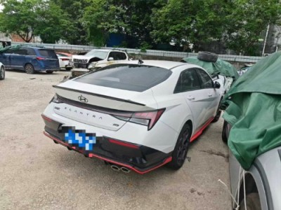 24年现代伊兰特中型车